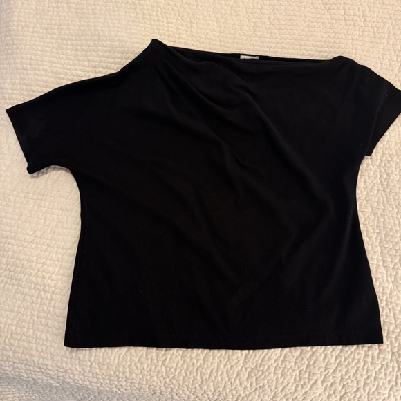 Aritzia Tops - Aritzia Babaton SCRIPT TOP in Black